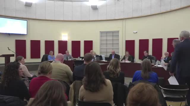 Auditor issues unqualified opinion as Dunlap CUSD 323 reviews fund balances, debt capacity