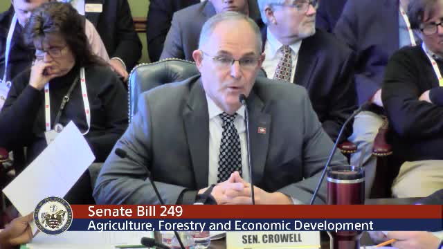 Senator proposes fines for unlicensed foresters to prevent misdemeanor arrests