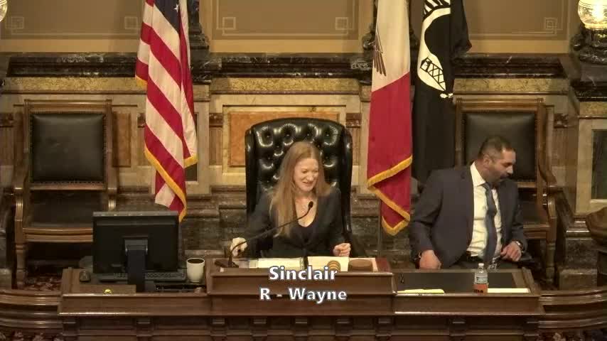 Senate introduces graduating class from Iowa Central and welcomes youth beef team