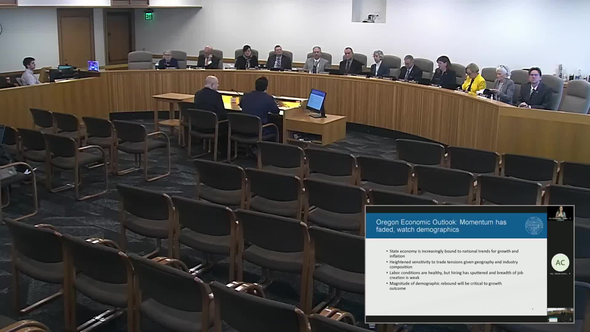 Oregon economic forecast shows mixed signals amid consumer sentiment decline