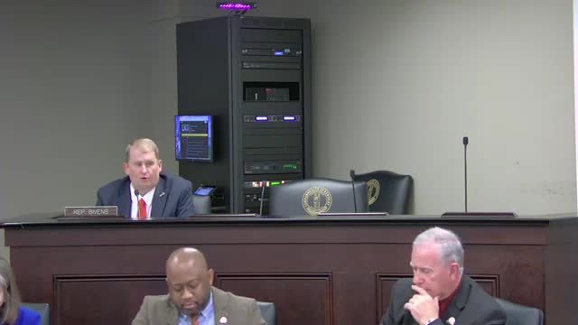 Kentucky lawmakers advance bill to restrict foreign ownership of agricultural land
