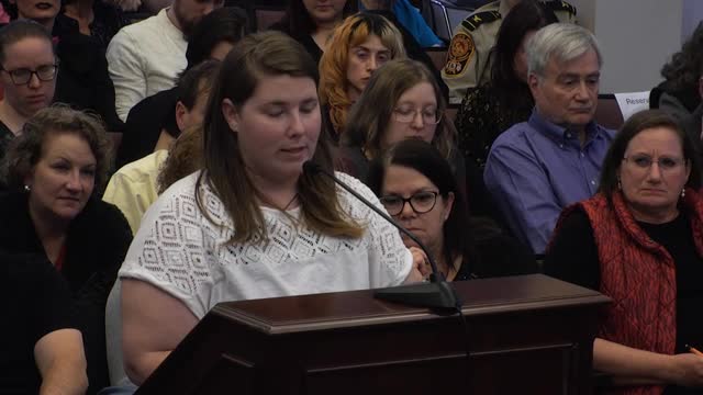 Warren County residents oppose creation of library board citing accountability concerns