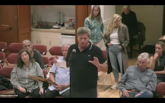 Woodside Council faces backlash over outdoor dining and parking plan