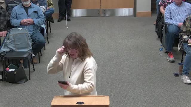 Speaker demands resignation and accountability from board chairman over budget misunderstandings