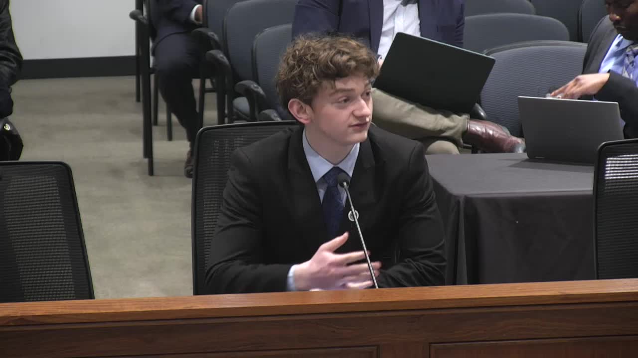 Students urge board to revise personal device restrictions at Oakland Mills High School