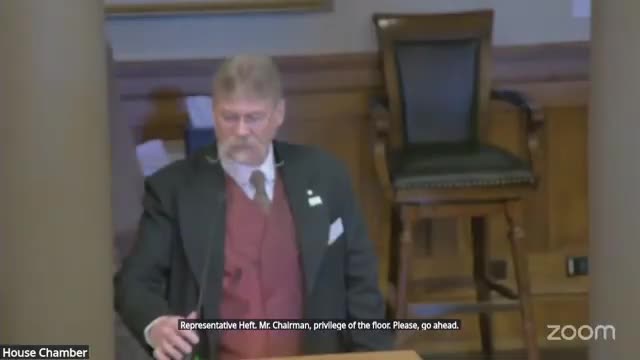 Chairman Knapp advances Senate File 174 on legislative apportionment