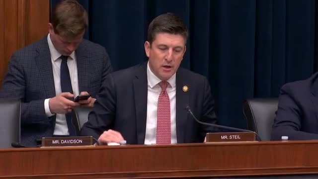 Congress debates extending successful IPO on ramp for emerging growth companies