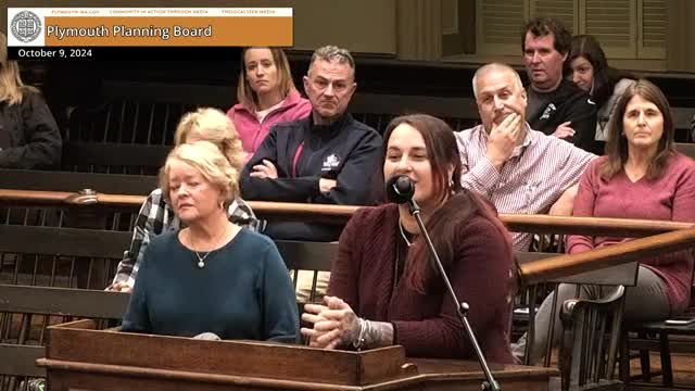 Residents challenge safety of new housing plan on Braley Lane