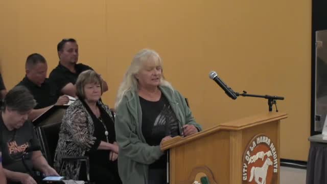 Residents demand safer driving and resolve trash service issues on Mea Pan Road