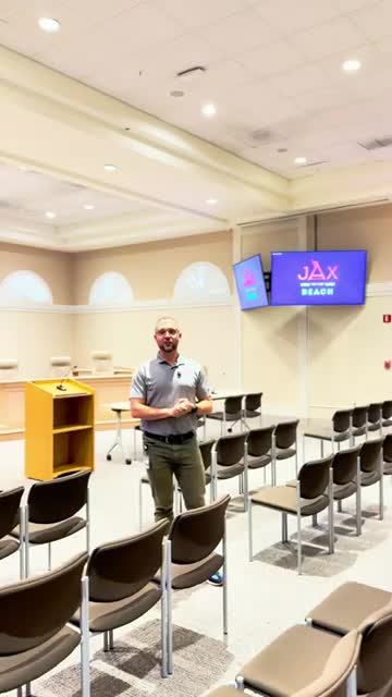 Jacksonville Beach upgrades council livestream, installs electronic message board on A1A