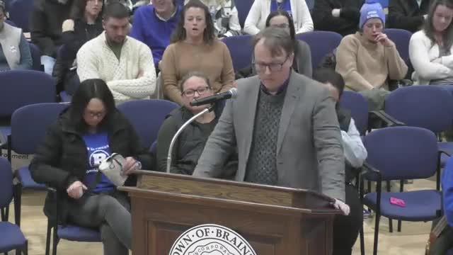 Braintree community debates Ross Elementary closure amid budget and safety concerns