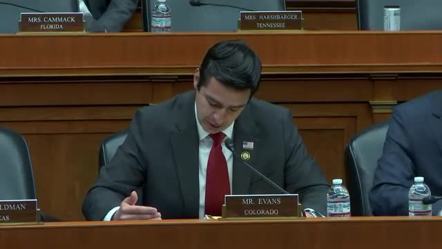 Congress explores federal legislation to standardize NIL rules for college athletics