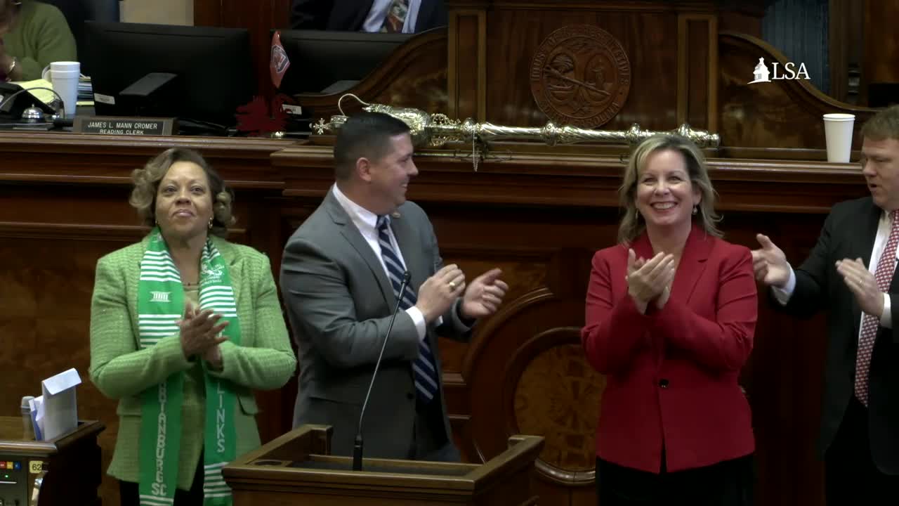 Greenville County Council adjourns in memory of Dr. Bob Taylor
