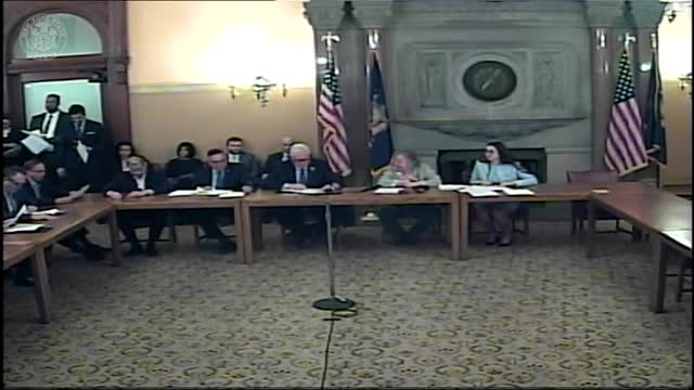 New York Senate debates mattress recycling bill amid funding and international market concerns