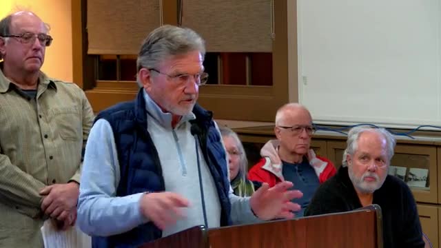 Residents voice concerns over traffic issues and rezoning at town council meeting