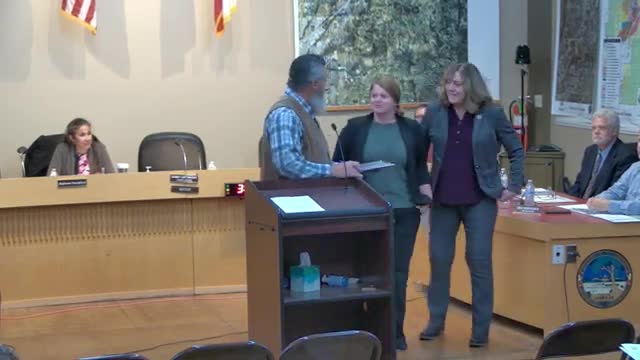 Loomis Council declares November 25 as Small Business Saturday to support local economy