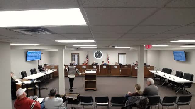 City Council reviews pedestrian access and traffic concerns for new residential complex