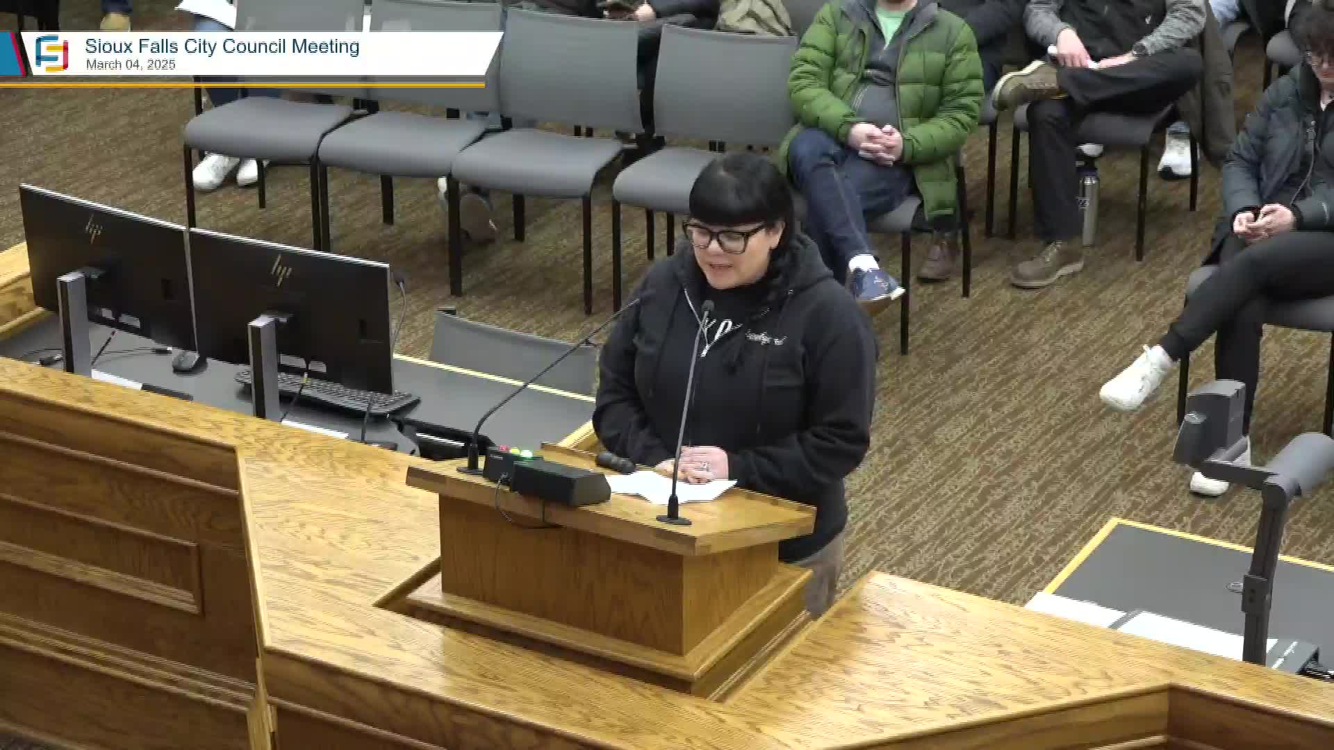 Sioux Falls Mayor faces backlash over controversial fence proposal for house population