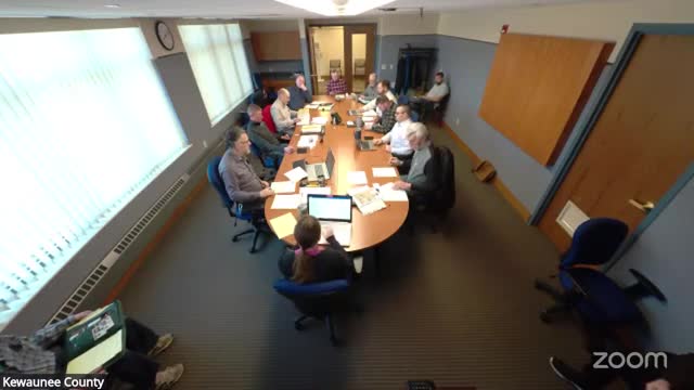 Committee tables sale of 1‑acre landlocked parcel in Town of Lincoln pending legal review