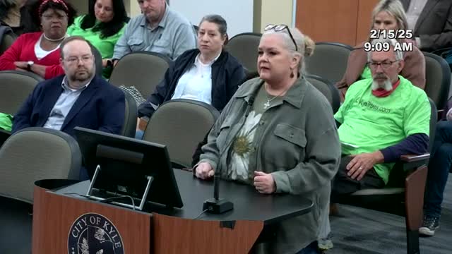 Kyle residents advocate for preserving historic Porter Oak tree amid road expansion plans