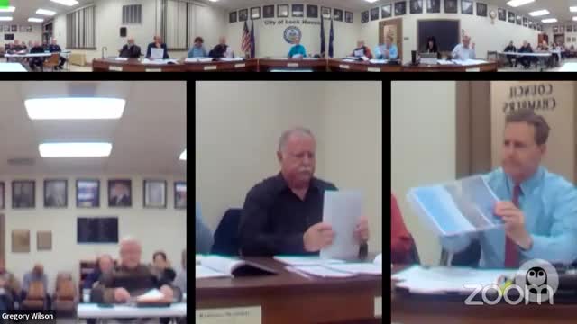 Niles Mayes Ortiz critiques airport management and urges council for financial audit