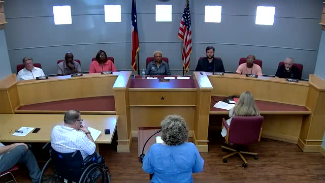 Crockett City Council faces criticism over management and audit issues