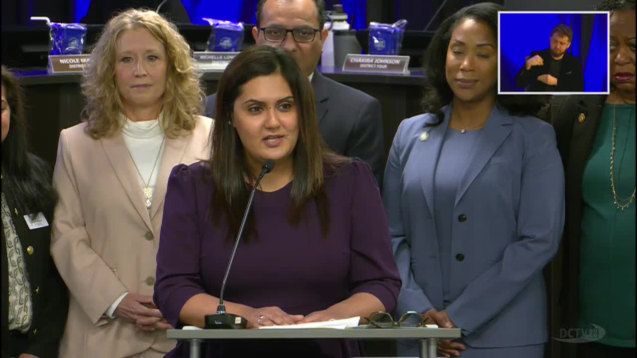 Crestline-Chrysler Drive roundabout plan draws strong neighborhood opposition at DeKalb commissioners meeting