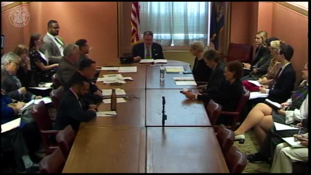 Senate committee advances extended-producer-responsibility packaging bill after panel debate