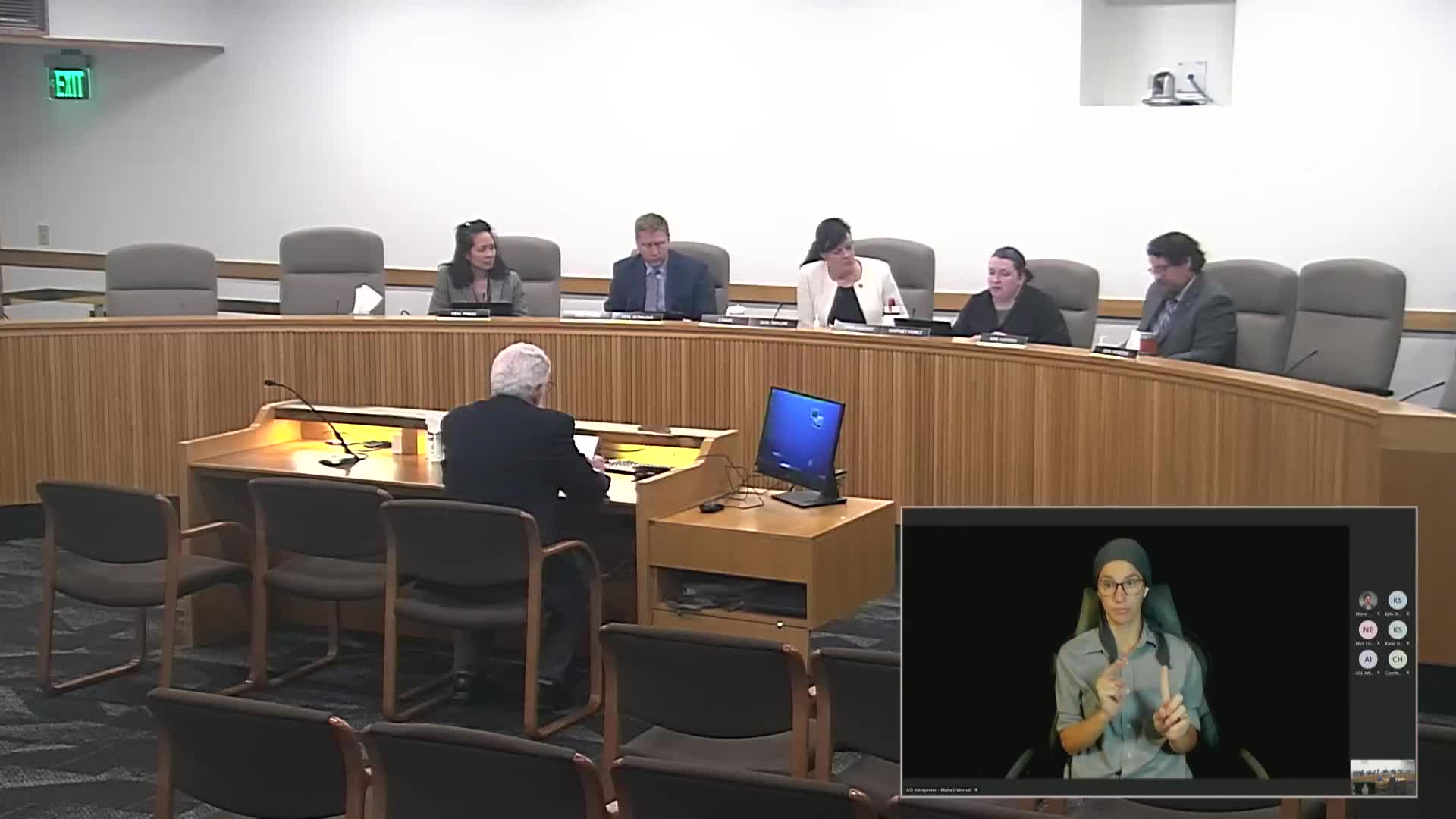 Senators Anderson and Pham champion Oregon's building inspector apprenticeship program