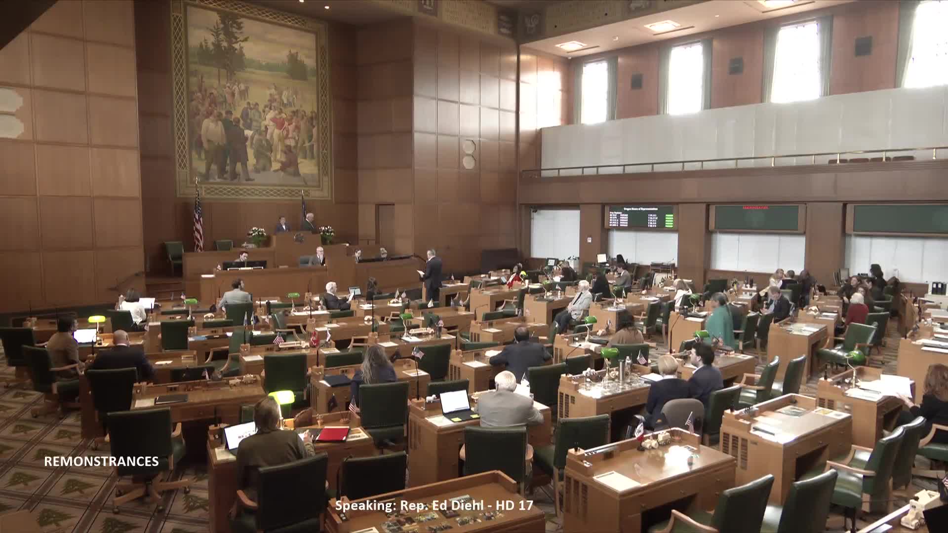 Oregon legislators support no tax on tips to ease service worker burdens