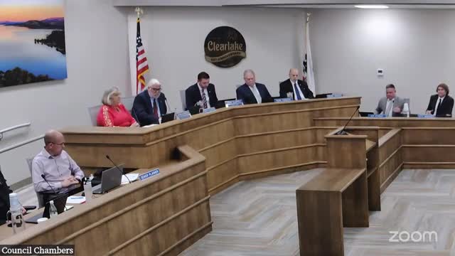 City Council opens meeting with prayer and prepares for new members
