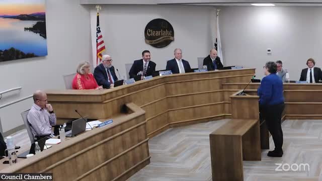 Clear Lake City Council votes on hydrant and utility ordinances amid public concerns