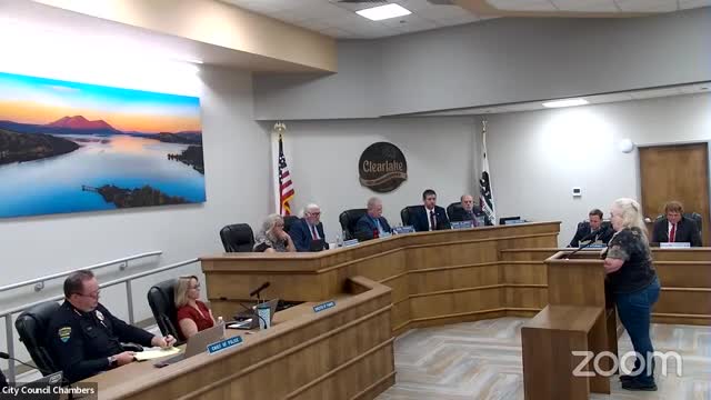 Resident Kay Lopez criticizes North Bay Animal Services for neglecting Clear Lake strays