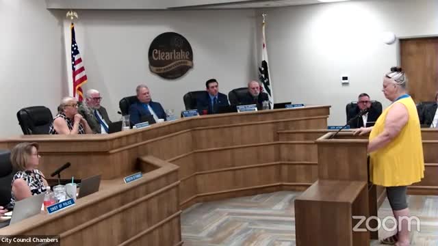 Clear Lake resident criticizes city council for animal patrol negligence