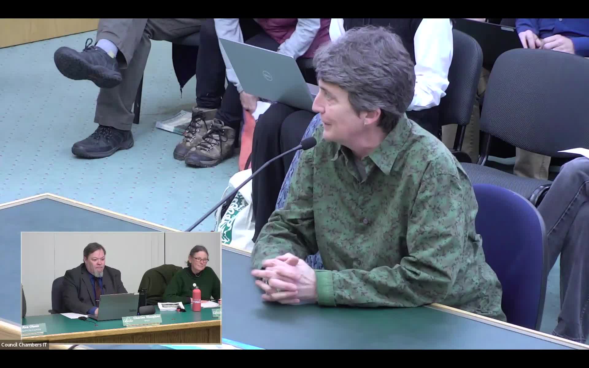 Residents urge city council to address wildfire risks at David Lynn Tree Farm