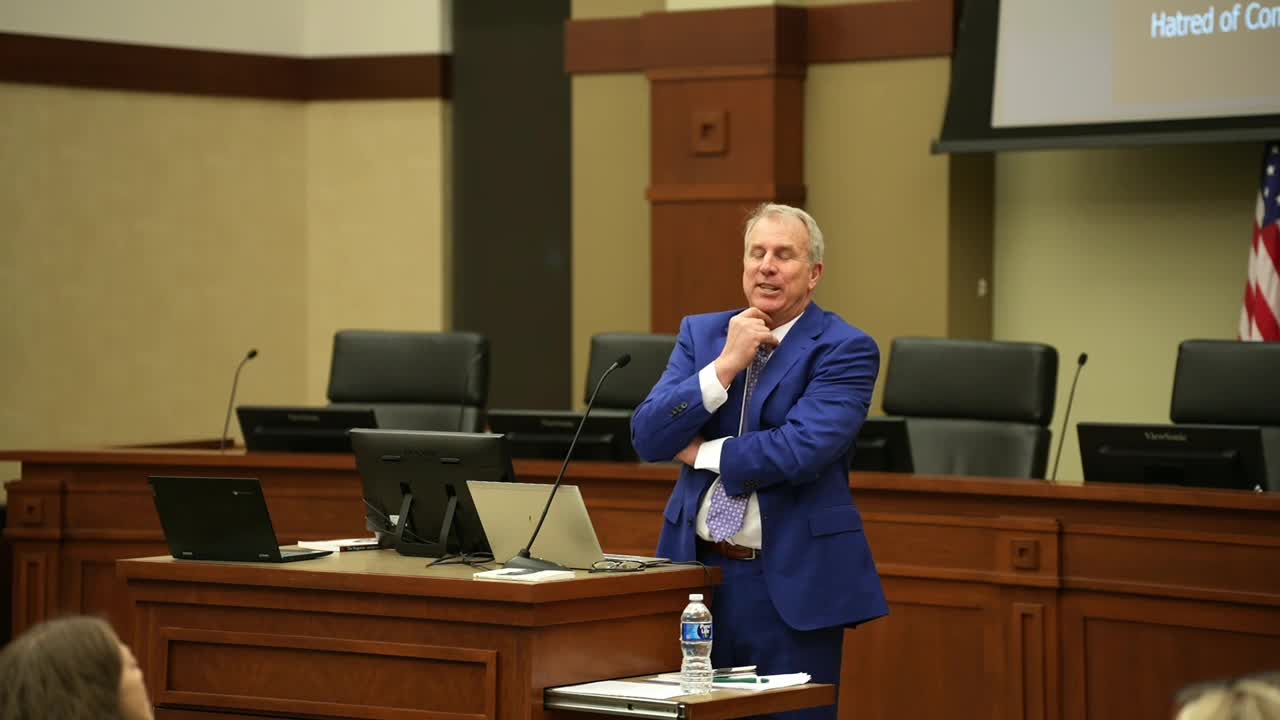 Analyst discusses Putin's motives and NATO's influence on Ukraine invasion