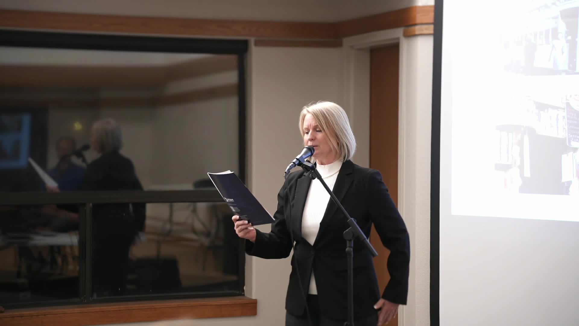 Gabriela Puckett shares personal account of Cuba under communism at Highland Meeting