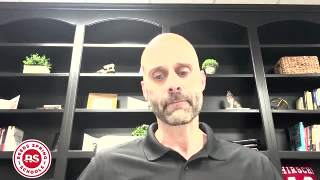 Reeds Spring board discusses water problems, explores moving utilities into Branson West