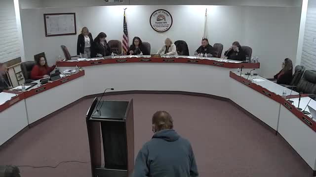 Ben Thomas confronts city council over time limits during homeless advocacy presentation