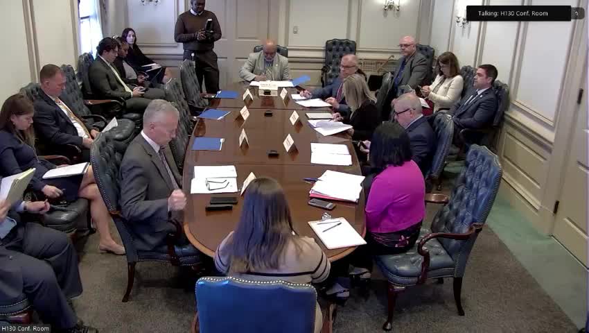 House committee advances bill to ban license-plate "flipper" devices