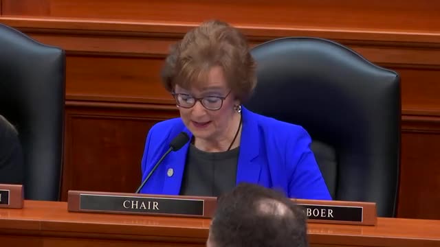 Committee adopts substitute for bill to embed 'science of reading' standards in K–6 literacy