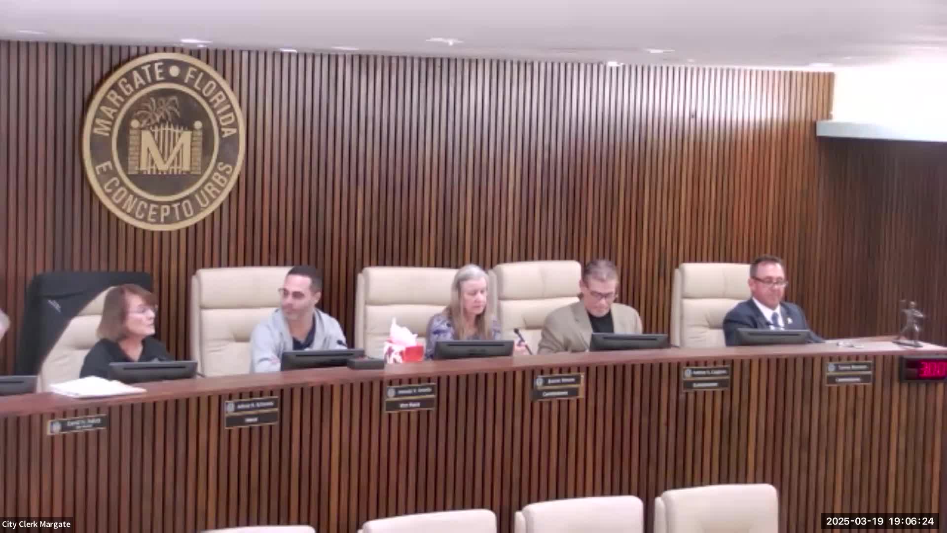 Joanie Phillipson leads pledge of allegiance at city meeting