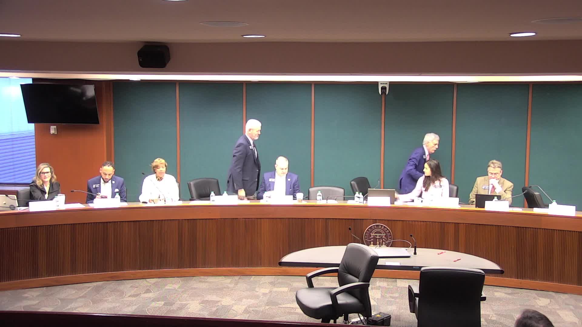 Senate committee urges coordinated review of teacher pipeline after data show thousands of vacancies