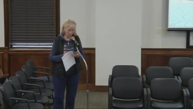 Peachtree City residents advocate for backyard chickens amid zoning discussions