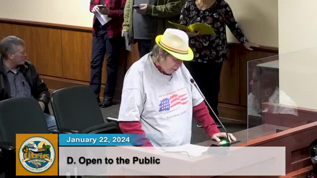 Lecanto resident criticizes censorship of LGBTQ literature at county meeting