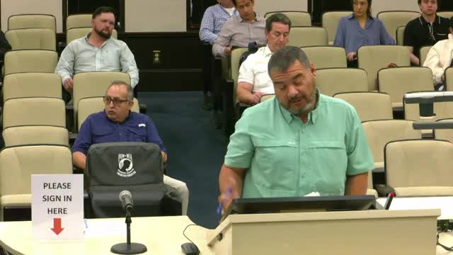 Commission approves Vela Vista master plan with reduced railroad buffer after brief discussion