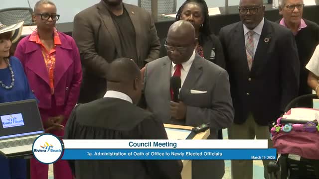 Priscilla Davis Pannier sworn into office by mother at Riviera Beach ceremony