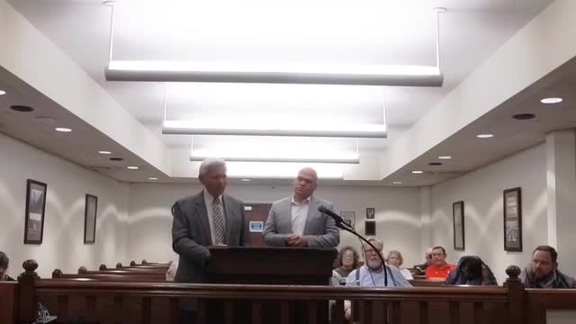 Residents voice sidewalk repair and traffic concerns at Ironton City Council meeting