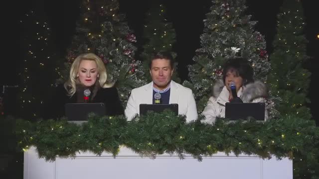 Ashland Parade features over 80 entries including Grinch and Santa-themed floats