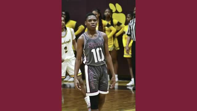 Doctor Chapman emphasizes support for young athletes during visit with basketball team